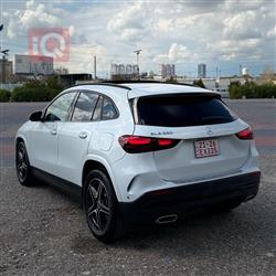 مێرسێدس بێنز GLA